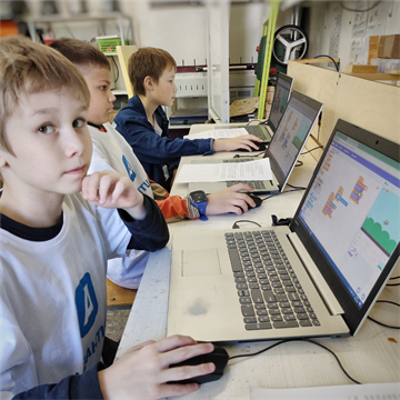 8-11 лет: Программирование Scratch 1683_CA210